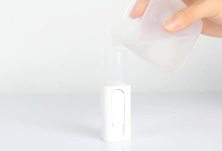 Portable Humidifier and Hydrating Aroma Diffuser